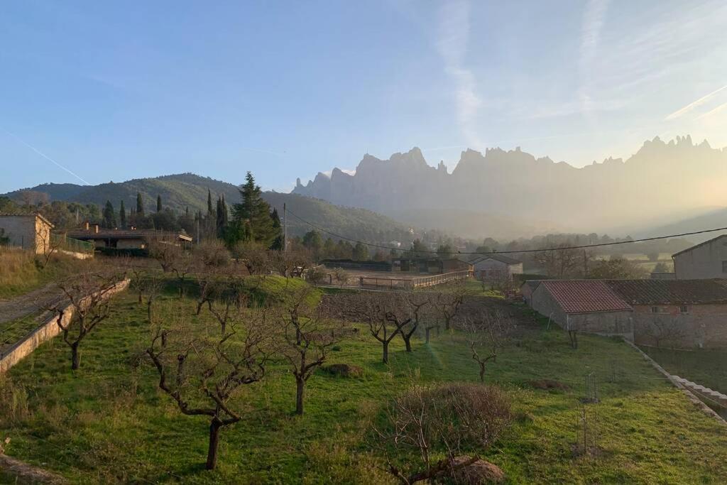 Masia Can Castanyola Marganell 外观 照片